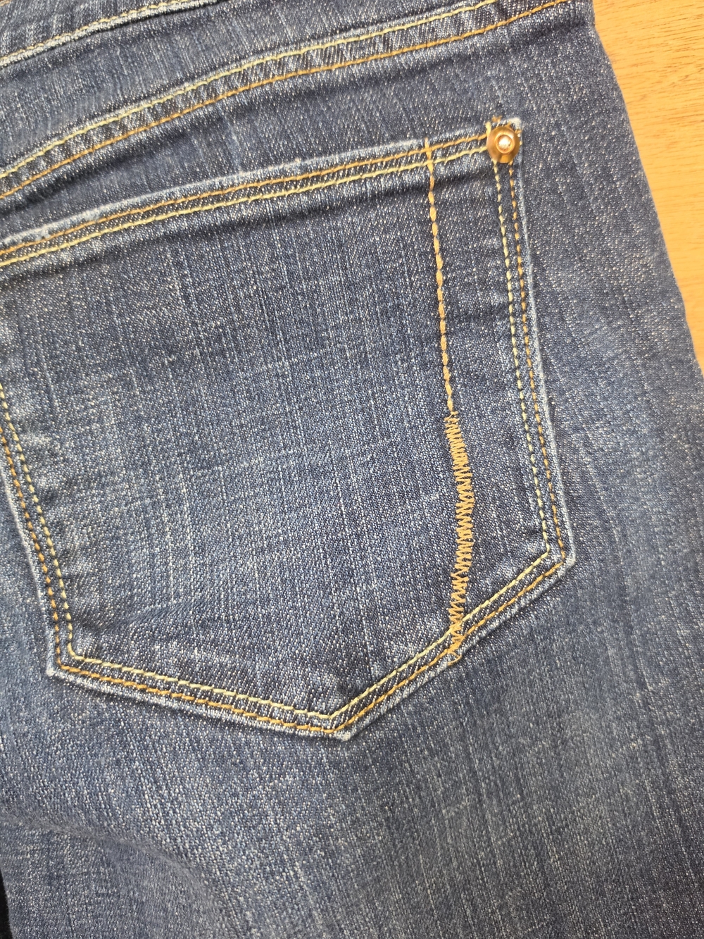 Old Navy "The Flirt" Stretch Mid Rise Bootcut Ladies Jeans 14 - Picture 3 of 8